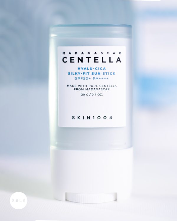 ضد آفتاب استیکی هیالو سیکا اسکین 1004 SKIN1004 Madagascar Centella Hyalu-Cica Silky-fit Sun Stick 20g