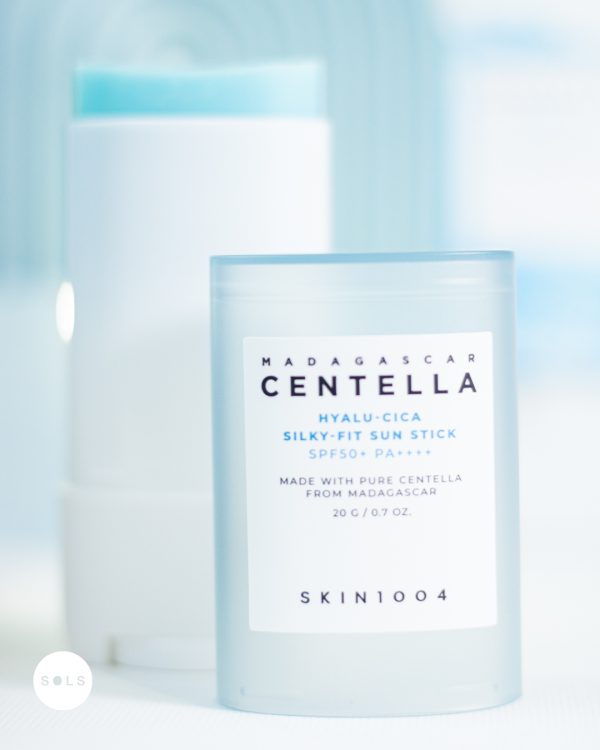 ضد آفتاب استیکی هیالو سیکا اسکین 1004 SKIN1004 Madagascar Centella Hyalu-Cica Silky-fit Sun Stick 20g